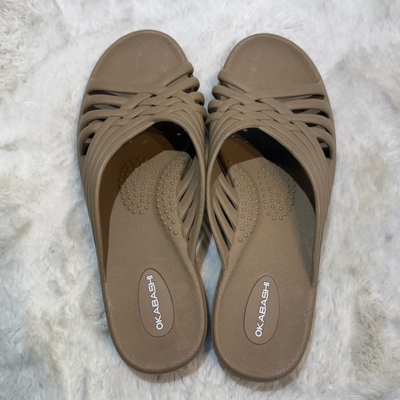 OKABASHI Venice women’s slide sandals size medium in chai (tan) - Picture 2 of 6